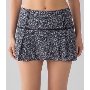 Lululemon lost in pace black white skirt skort 10